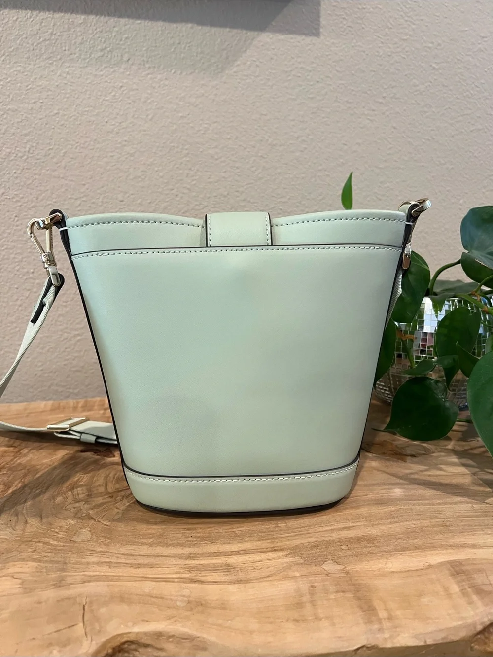 Kate Spade Mint Green Bucket Crossbody with Star-Accent Clasp